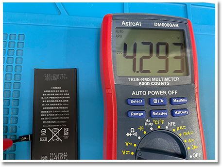 電圧チェックの写真